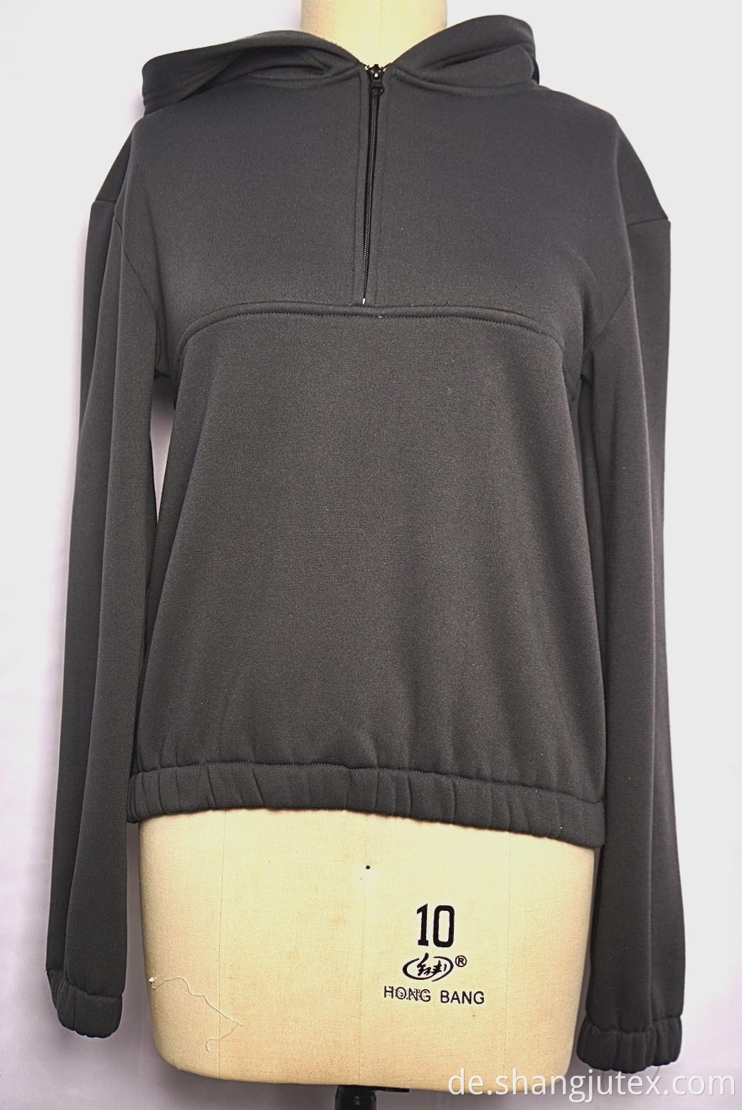 garment have hood of women's top